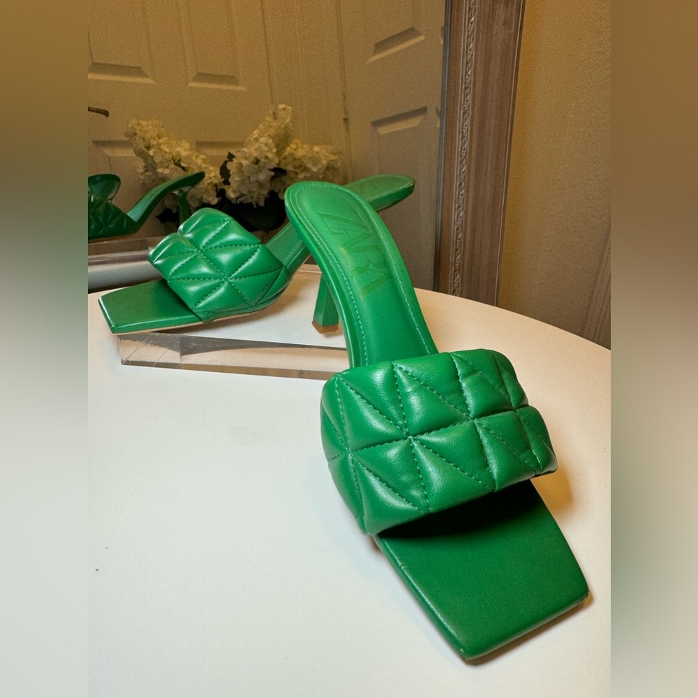 Zara Green Textured Heeled Slide Mules Size 7